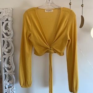 🪞 balloon sleeve tie up multi way top